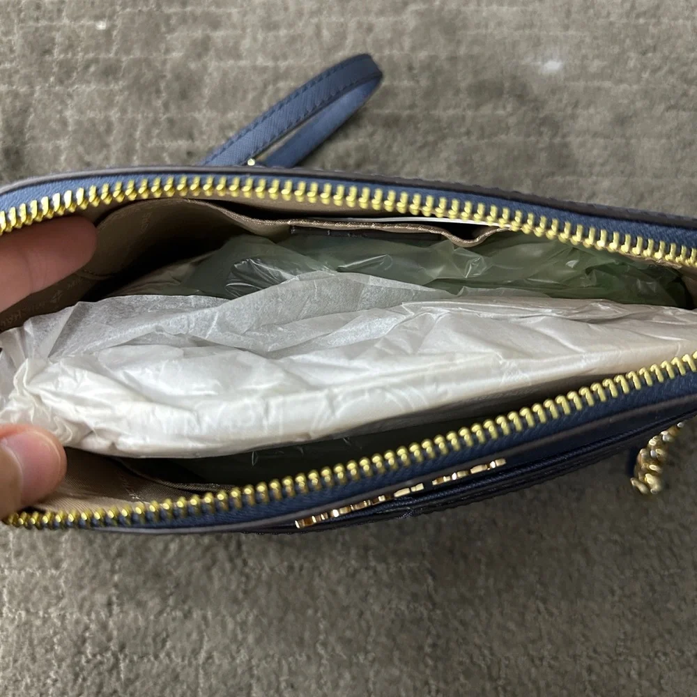 MICHAEL KORS Navy Blue Crossbody Bag - Picture 3 of 4